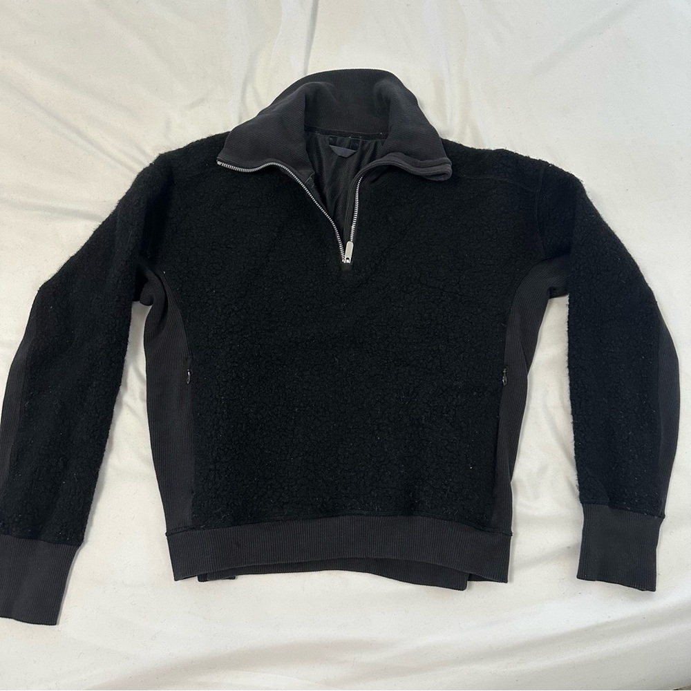 LULULEMON SWEATER